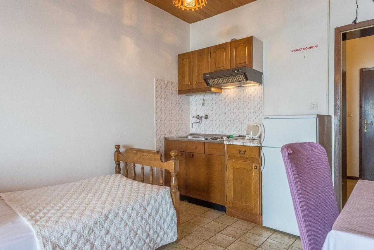 Apartments Kod Cara Lokva Rogoznica Dış mekan fotoğraf