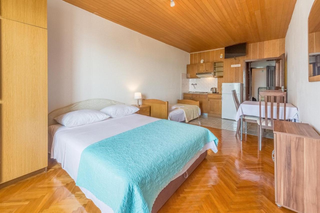 Apartments Kod Cara Lokva Rogoznica Dış mekan fotoğraf